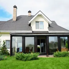 Jak dobrać kolor elewacji do dachu, aby uniknąć nietrafionych wyborów?