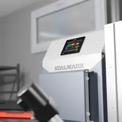 Nowy piec na pellet STALMARK z panelem sterowania. Dowiedz się, jak wyłączyć piec na pellet, korzystając z intuicyjnego menu.