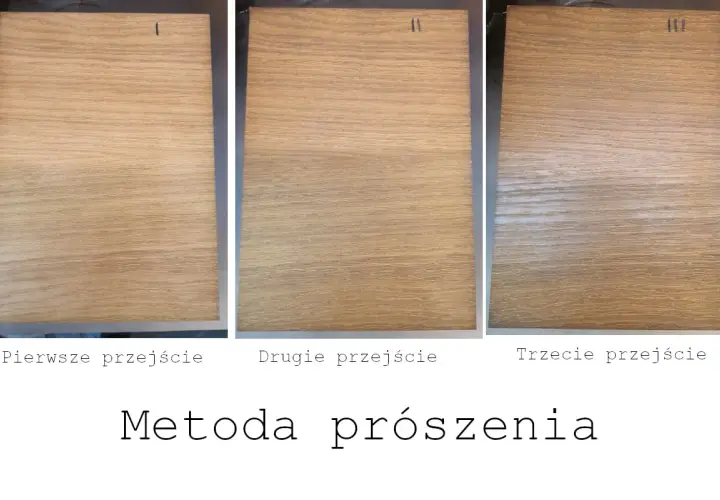 Trzy próbki drewna pokazujące efekt bejcowania metodą prószenia: pierwsze, drugie i trzecie przejście.