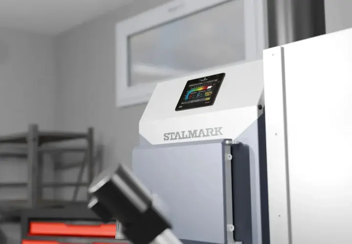 Nowy piec na pellet STALMARK z panelem sterowania. Dowiedz się, jak wyłączyć piec na pellet, korzystając z intuicyjnego menu.