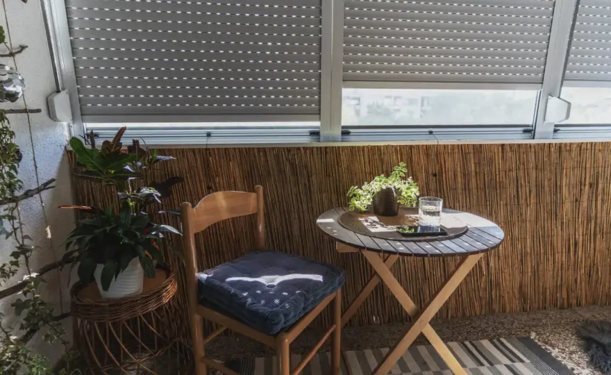 Loggia w bloku - Jak urządzić i uniknąć kosztownych błędów?