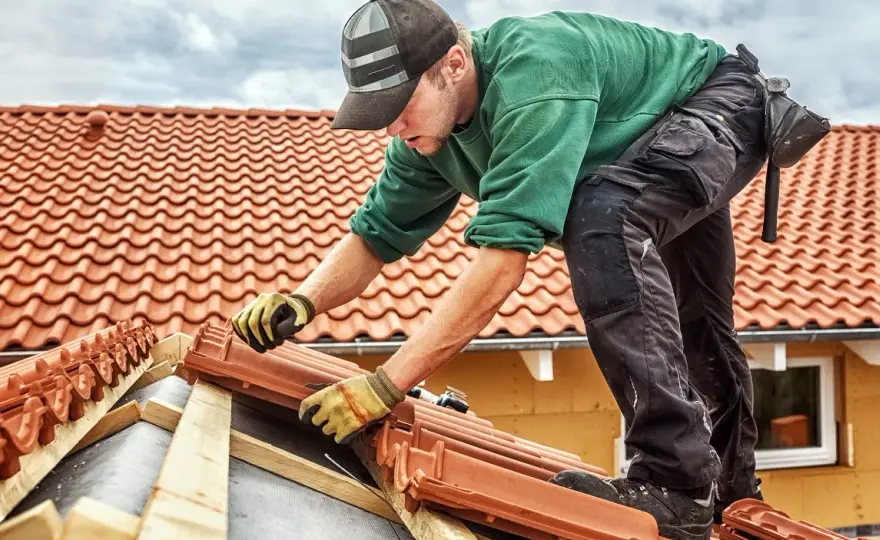 Dachówka ceramiczna czy betonowa – która jest lepszym wyborem?