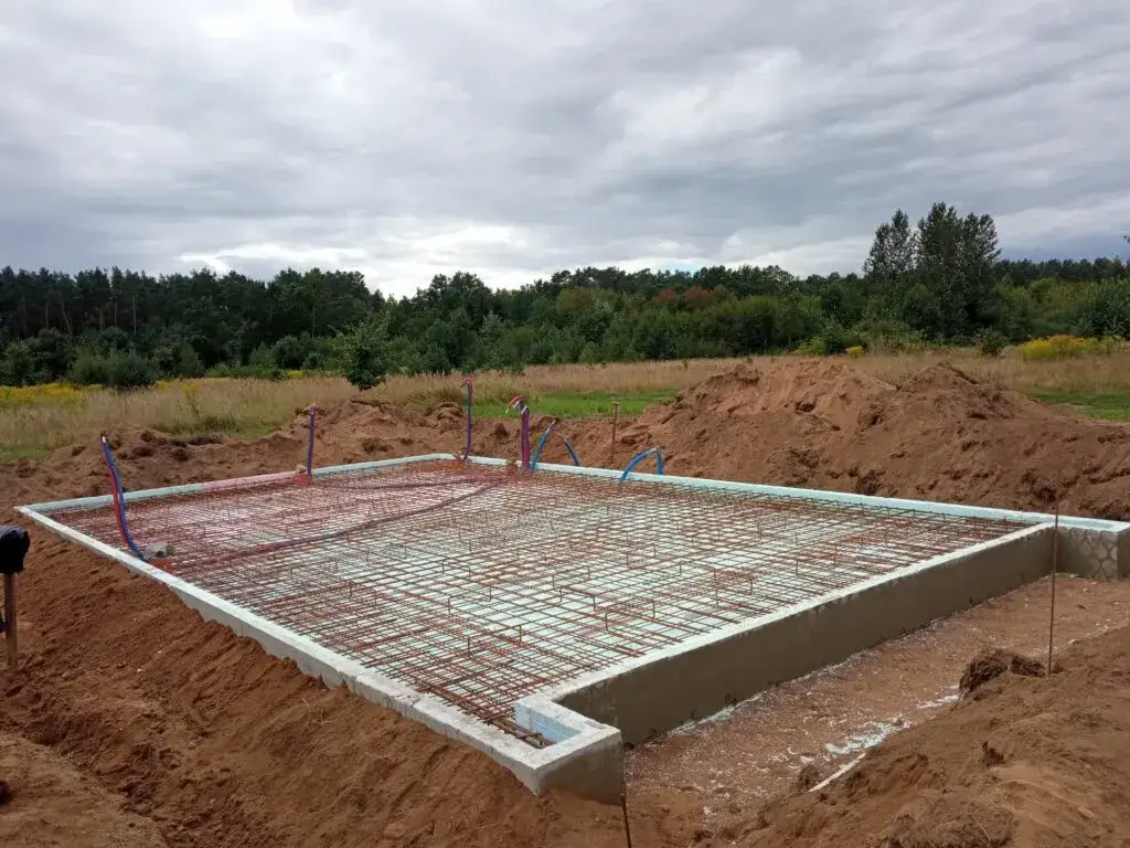 Zdjęcie Jak zrobić fundament pod dom - uniknij najczęstszych błędów i kosztów